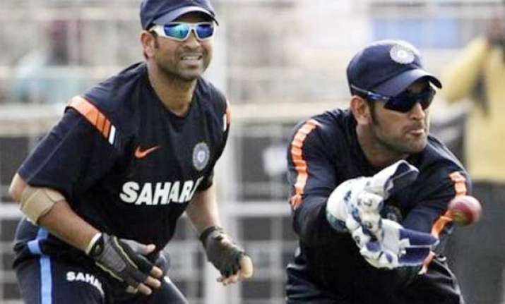 sachin tendulkar ms dhoni to defy icc at wc