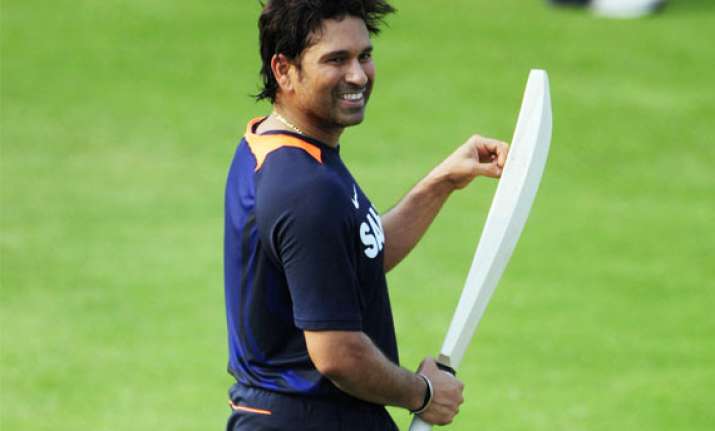 sachin keeps his birthday celebrations low key