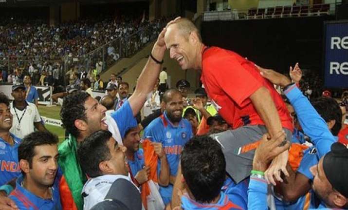sachin yuvraj want kirsten to continue as coach