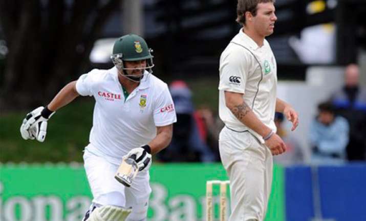 south africa 246 2 at stumps on day 2 3rd test