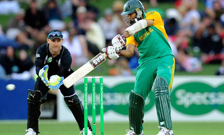 south africa beats nz 6 wickets in 2nd odi