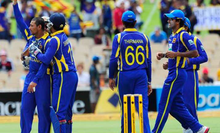 sri lanka eye triseries title against australia