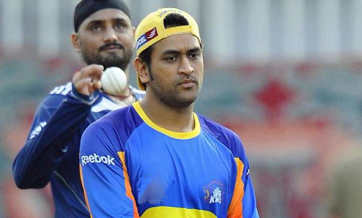 stage set for ipl 5 as chennai mumbai clash in lung opener