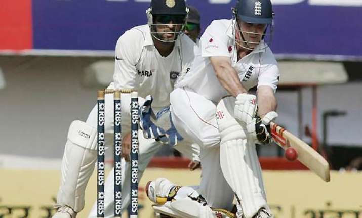 strauss is defensive dhoni thrives on aggression vaughan