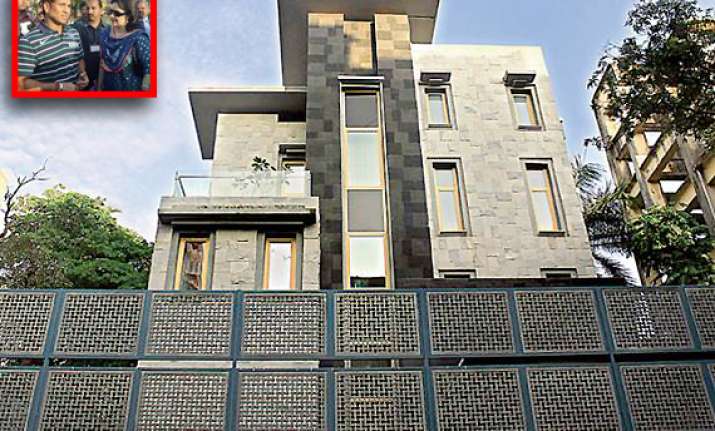 tendulkar buys rs 100 crore cover for his dream house