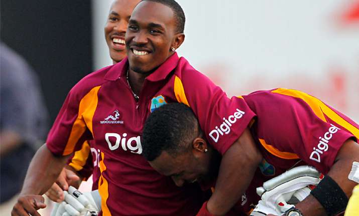 windies beats australia by 5 wickets in 2nd odi