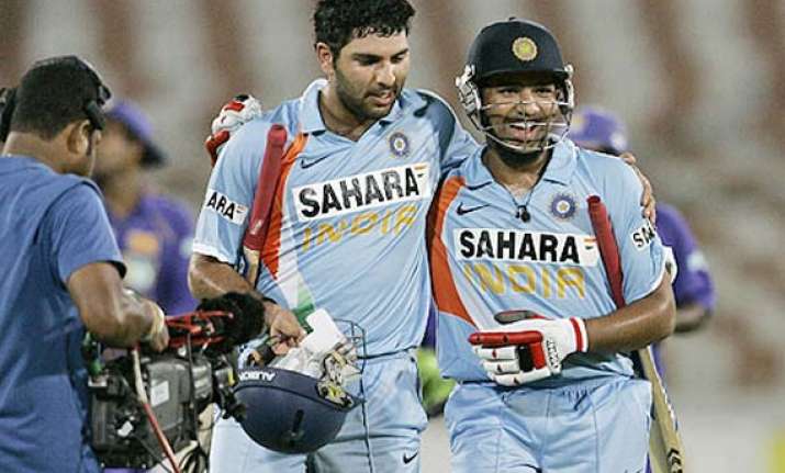 yuvraj dropped for 3rd test as rohit makes comeback