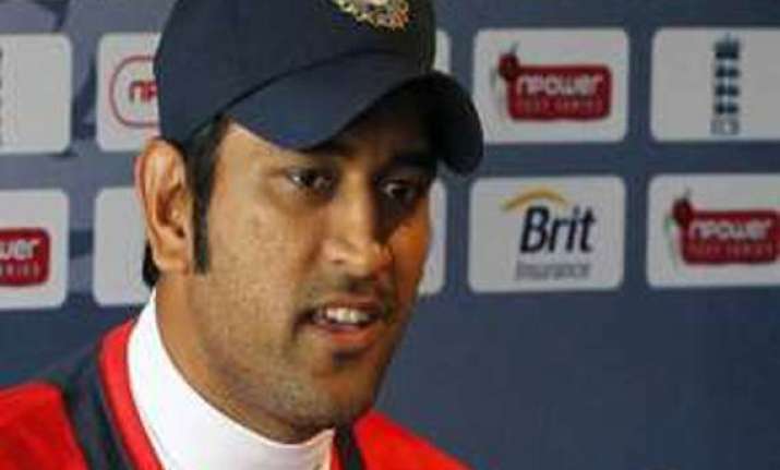 zaheer may not play in second test says dhoni