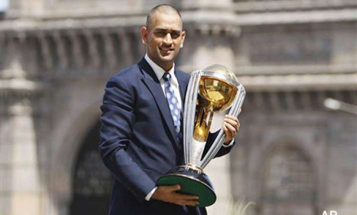 7 is a lucky number for dhoni