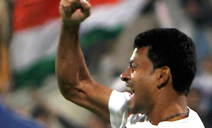 hockey star birendra lakra felicitated