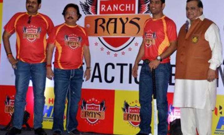 ms dhoni wishes his team ranchi rays ahead of hil