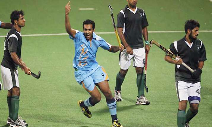 india squander lead to draw against pakistan in a heated