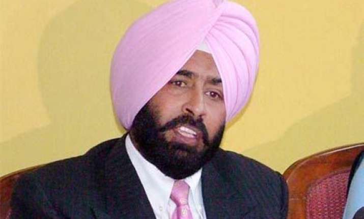 pargat demands national code for hockey