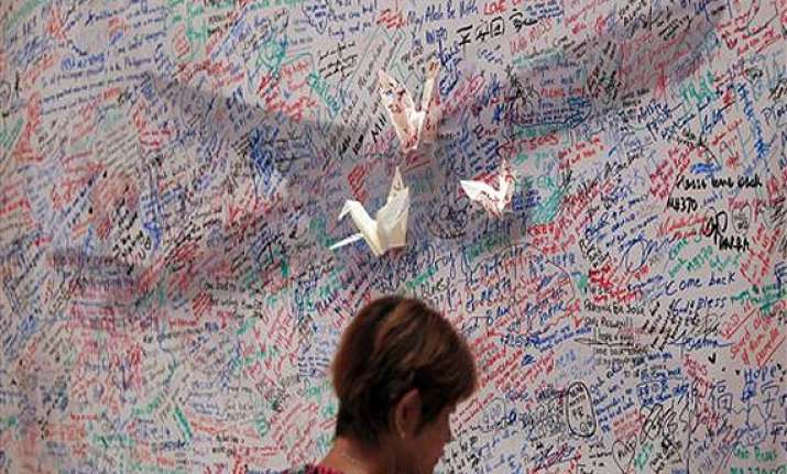 f1 malaysian gp to honour plane victims.