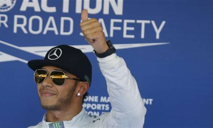 lewis hamilton takes pole for russian gp