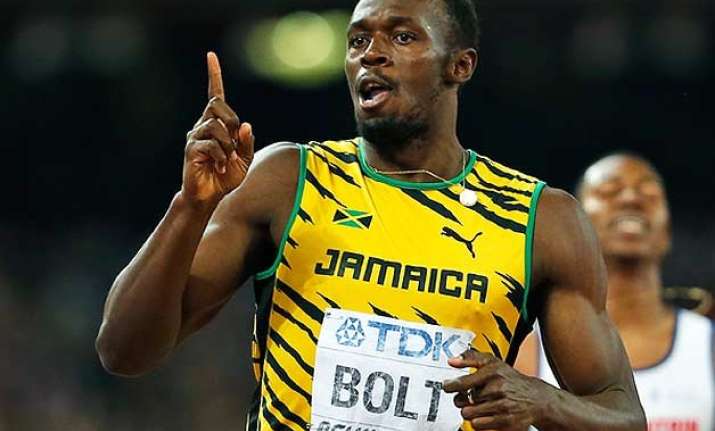 usain bolt wins record fourth straight 200 metres title