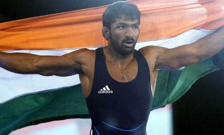 wrestler yogeshwar dutt pens poem criticising jnu activists