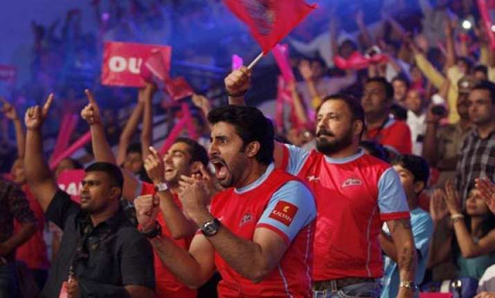bachchan jr owned jaipur pink panthers wins pro kabaddi