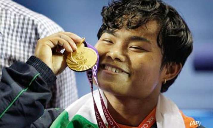 renu bala gives india first gold in weightlifting