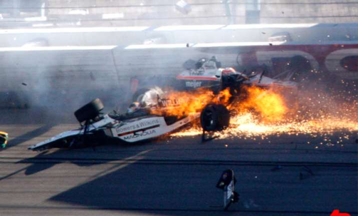 indy 500 winner wheldon dies in massive wreck