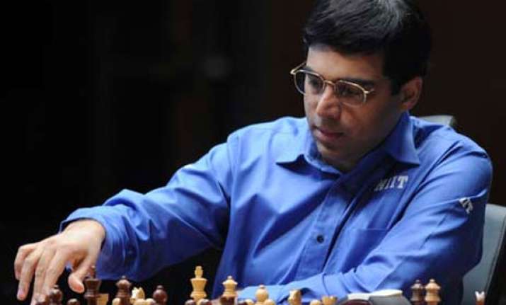 jubilant fans welcome anand back home