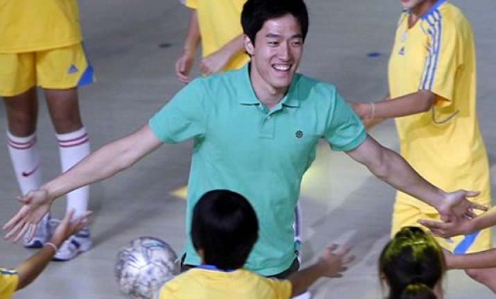 liu xiang to race at london meet before olympics