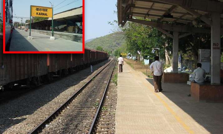 national junior wrestler thrown from running train in