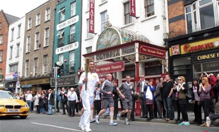 olympic flame crosses irish border tours dublin