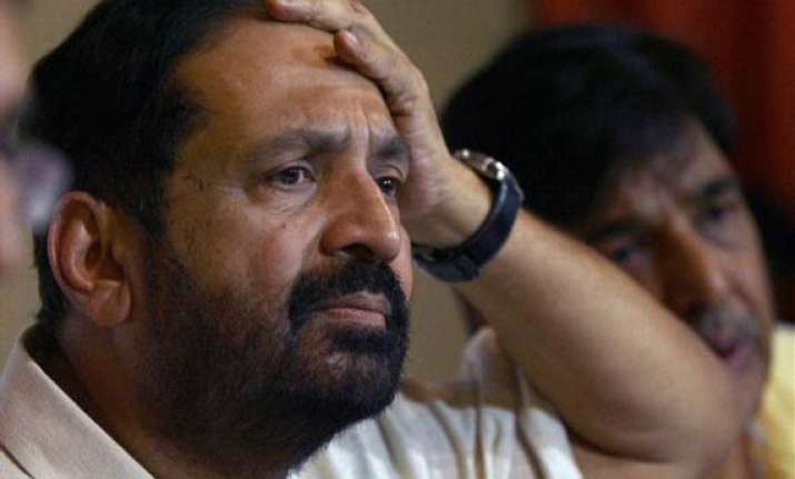 panel recommends action against kalmadi over 2008 cyg
