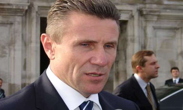 sergei bubka calls for halt to violence in ukraine