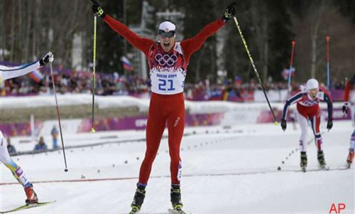 sochi olympics dario cologna wins men s 30k skiathlon