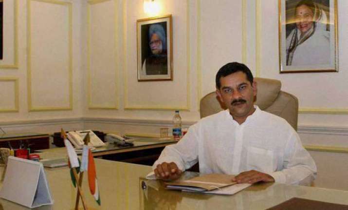 sports minister sees india as a top 10 nation by 2020
