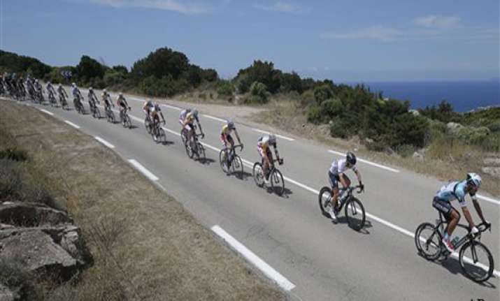 tour de france riders start on corsica