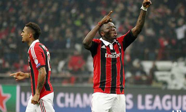 ac milan stuns barcelona 2 0 in champions league