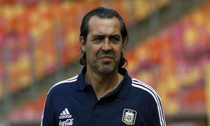 argentine coach under fire after loss to nigeria
