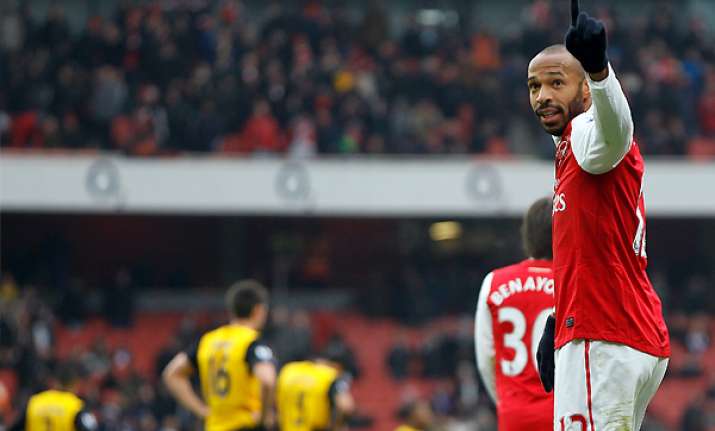 arsenal may try to extend henry s loan from mls