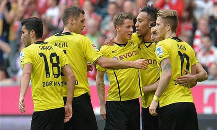borussia dortmund beats bayern munich 3 0 in bundesliga