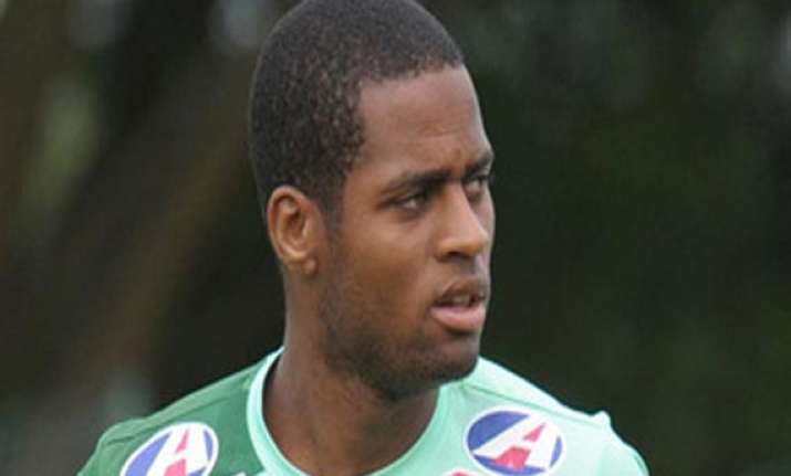 brazil defender dede cleared to join cruzeiro