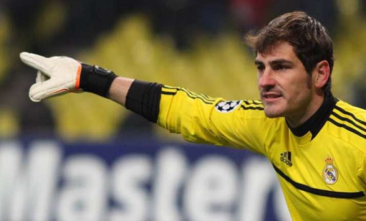casillas backs madrid goalkeeping rival