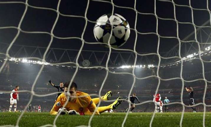 champions league stakes high for arsenal fenerbahce in play