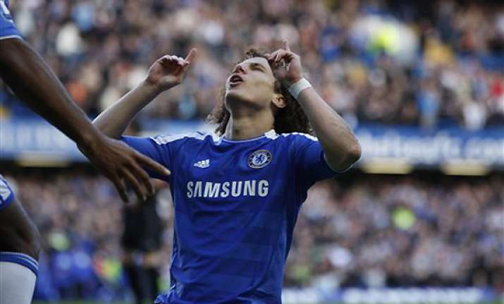 chelsea back in epl top 4 after beating bolton 3 0