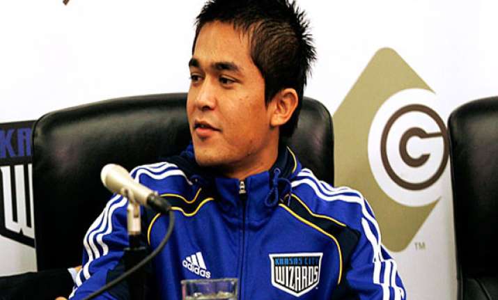 chhetri doubtful for india s friendly against yemen