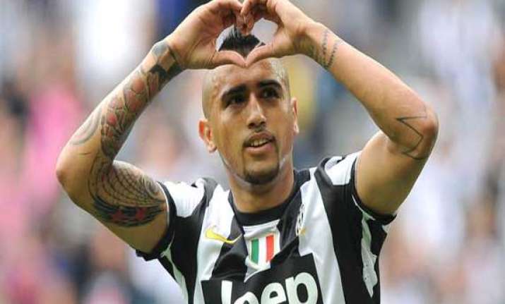 chile midfielder vidal to undergo knee surgery