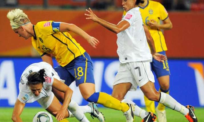 dahlkvist fischer lead sweden to 2 1 win over us
