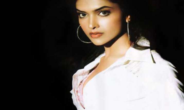 deepika padukone to attend champions league final