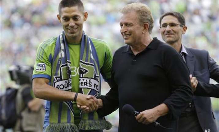 dempsey leaves england joins seattle sounders