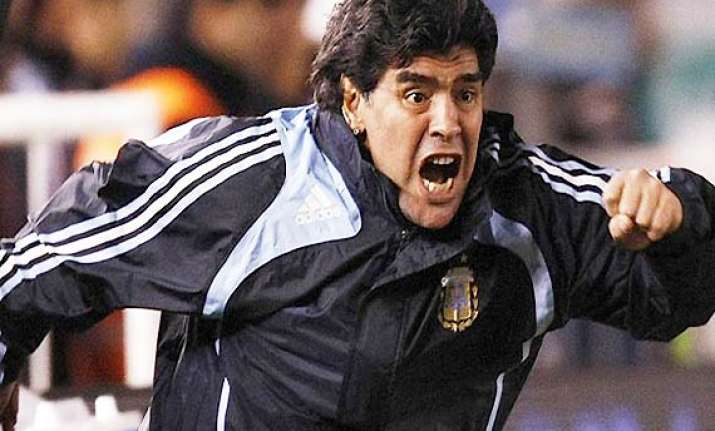 diego maradona lashes out at rival al ain coach