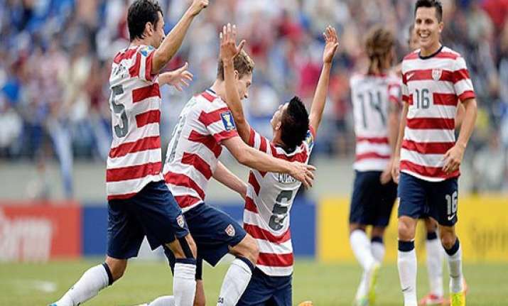 donovan s 2 goals lead us into gold cup final