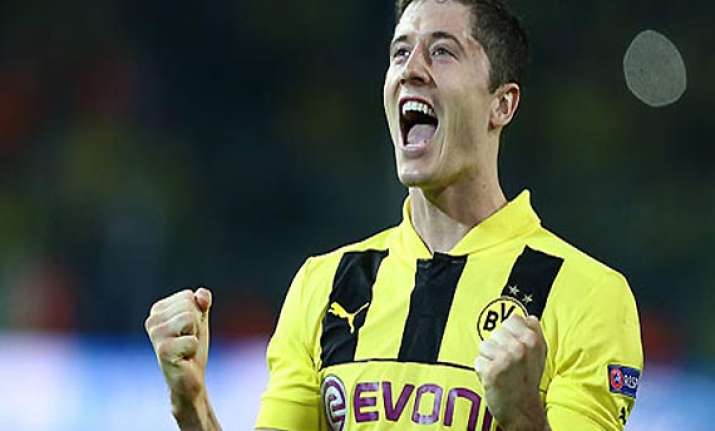 dortmund turn down bayern s move for lewandowski