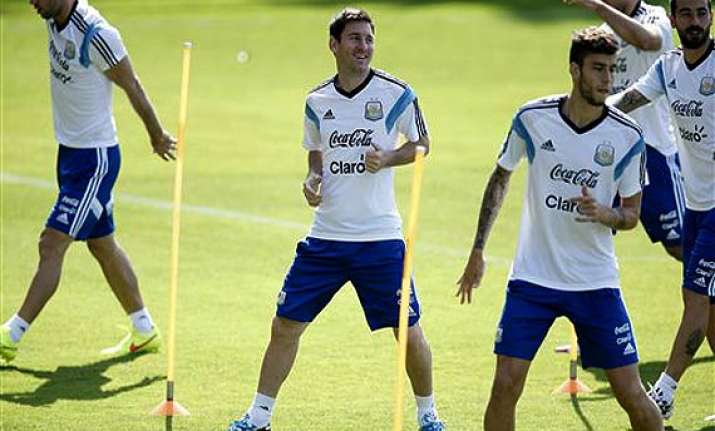 fifa world cup match preview argentina switches to 3 man